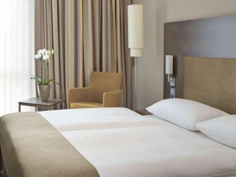 Intercityhotel Дармштадт Екстер'єр фото